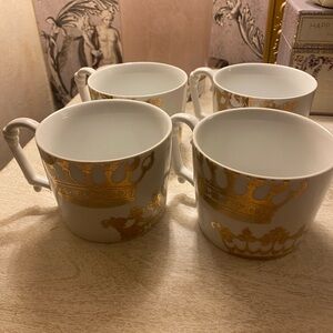 Elegant Gold and White Porcelain Mugs Set